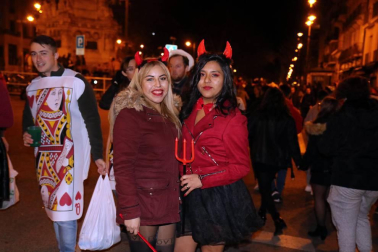 Pamplona vuelve a recibir el año disfrazada