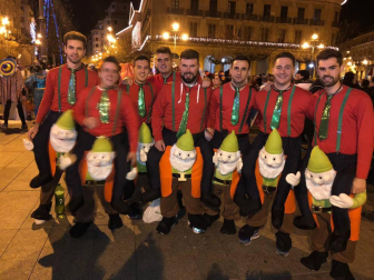 Pamplona vuelve a recibir el año disfrazada