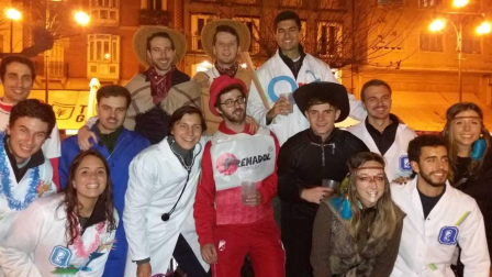 Pamplona vuelve a recibir el año disfrazada