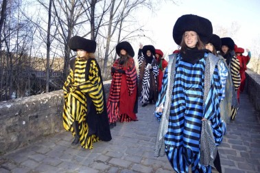 Fotos de la llegada de los Reyes Magos a Pamplona y de la cabalgata