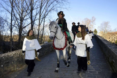 Fotos de la llegada de los Reyes Magos a Pamplona y de la cabalgata