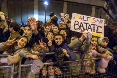 Fotos de la llegada de los Reyes Magos a Pamplona y de la cabalgata
