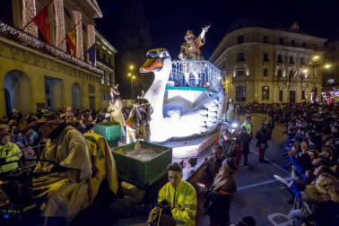 Fotos de la llegada de los Reyes Magos a Pamplona y de la cabalgata