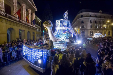 Fotos de la llegada de los Reyes Magos a Pamplona y de la cabalgata