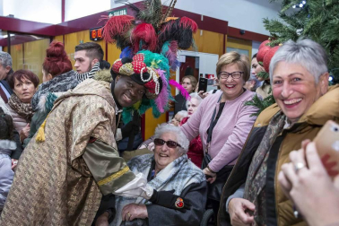 Fotos de la llegada de los Reyes Magos a Pamplona y de la cabalgata