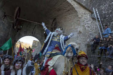 Fotos de la llegada de los Reyes Magos a Pamplona y de la cabalgata