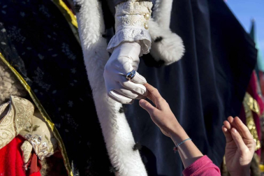 Fotos de la llegada de los Reyes Magos a Pamplona y de la cabalgata