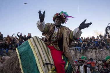 Fotos de la llegada de los Reyes Magos a Pamplona y de la cabalgata