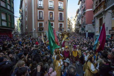 Fotos de la llegada de los Reyes Magos a Pamplona y de la cabalgata