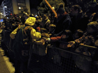 Fotos de la llegada de los Reyes Magos a Pamplona y de la cabalgata
