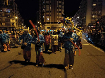 Fotos de la llegada de los Reyes Magos a Pamplona y de la cabalgata