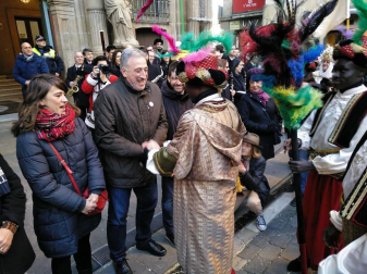 Fotos de la llegada de los Reyes Magos a Pamplona y de la cabalgata
