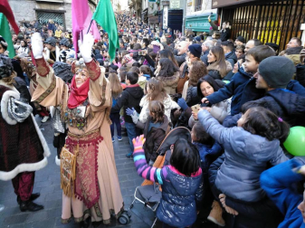Fotos de la llegada de los Reyes Magos a Pamplona y de la cabalgata