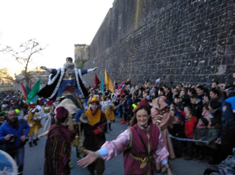Fotos de la llegada de los Reyes Magos a Pamplona y de la cabalgata