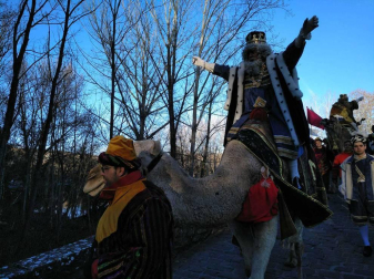 Fotos de la llegada de los Reyes Magos a Pamplona y de la cabalgata