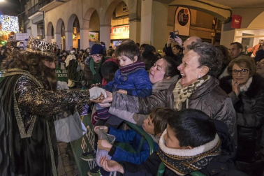 Fotos de la cabalgata de los Reyes Magos en Estella