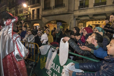 Fotos de la cabalgata de los Reyes Magos en Estella