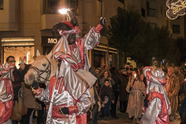 Fotos de la cabalgata de los Reyes Magos en Estella