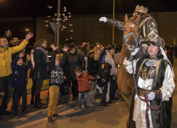 Fotos de la cabalgata de los Reyes Magos en Estella