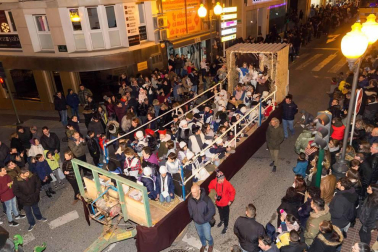 Fotos de la cabalgata de los Reyes Magos en Tudela