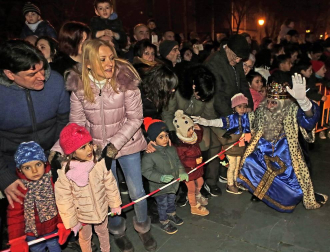 Fotos de las cabalgatas de los Reyes Magos en Barañáin, Beriáin, Mutilva, Villava, Ansoain, Berriozar, Huarte, Burlada, Orkoien, Beriain, Berrioplano, Sarriguren, Zizur y Noáin.