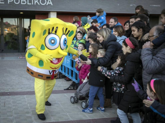 Fotos de las cabalgatas de los Reyes Magos en Barañáin, Beriáin, Mutilva, Villava, Ansoain, Berriozar, Huarte, Burlada, Orkoien, Beriain, Berrioplano, Sarriguren, Zizur y Noáin.