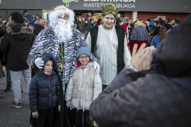 Fotos de las cabalgatas de los Reyes Magos en Barañáin, Beriáin, Mutilva, Villava, Ansoain, Berriozar, Huarte, Burlada, Orkoien, Beriain, Berrioplano, Sarriguren, Zizur y Noáin.