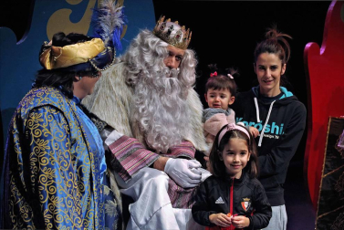 Fotos de las cabalgatas de los Reyes Magos en Barañáin, Beriáin, Mutilva, Villava, Ansoain, Berriozar, Huarte, Burlada, Orkoien, Beriain, Berrioplano, Sarriguren, Zizur y Noáin.