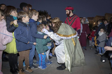 Fotos de las cabalgatas de los Reyes Magos en Barañáin, Beriáin, Mutilva, Villava, Ansoain, Berriozar, Huarte, Burlada, Orkoien, Beriain, Berrioplano, Sarriguren, Zizur y Noáin.