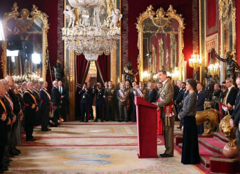 Los Reyes Felipe y Letizia presiden la tradicional celebración de la Pascua Militar. Asisten el presidente del Gobierno, Pedro Sánchez, y los ministros de Defensa, Margarita Robles, e Interior, Fernando Grande-Marlaska.