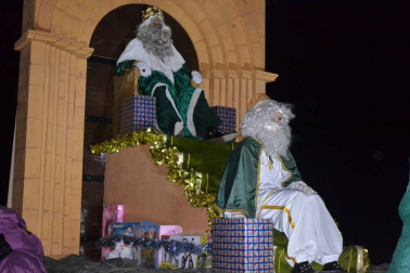 Fotos de las cabalgatas de los Reyes Magos en Ablitas, Arguedas, Fustiñana, Murchante, Buñiuel, Cortes, Cascante, Villafranca, Cintruénigo, Cadreita, Corella, Fitero, Milagro, Tulebras, Fontellas, Monteagudo, Ribaforada, Cabanillas y Valtierra.