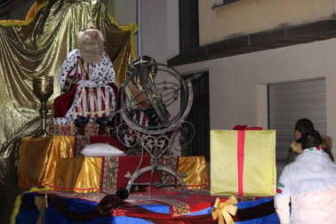 Fotos de las cabalgatas de los Reyes Magos en Ayegui, Andosilla, Azagra, San Adrián, Lodosa, Sartaguda y Viana.