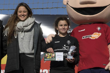 Los protagonistas de los diferentes premios otorgados en la ceremonia de clausura del torneo celebrada el lunes, 7 de enero.