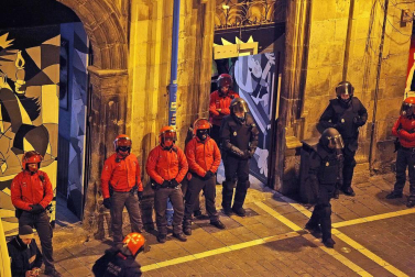 Operación en el Palacio Marqués del Rozalejo para inspeccionar el gaztetxe Maravillas.