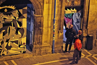 Operación en el Palacio Marqués del Rozalejo para inspeccionar el gaztetxe Maravillas.