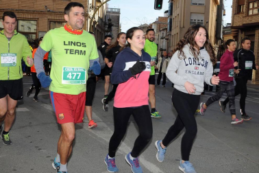 Peralta celebró el 5 de enero la edición número treinta y nueve de su Cross de Reyes. Hasta 370 atletas, de las diferentes categorías organizadas, se reunieron en esta localidad de la Ribera Alta de Navarra para disfrutar de una carrera de casi cinco kilómetros de longitud que transita por su casco urbano. Una cita que, además, tuvo su lado solidario, ya que se consiguieron recoger hasta 400 kilos de alimentos que se entregaron a la Asociación Navarra de Amigos del Sáhara (ANAS).