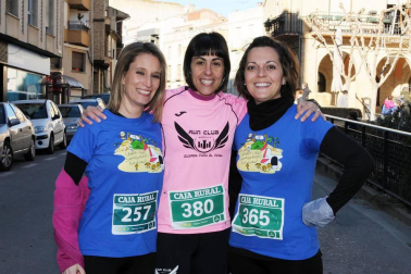 Peralta celebró el 5 de enero la edición número treinta y nueve de su Cross de Reyes. Hasta 370 atletas, de las diferentes categorías organizadas, se reunieron en esta localidad de la Ribera Alta de Navarra para disfrutar de una carrera de casi cinco kilómetros de longitud que transita por su casco urbano. Una cita que, además, tuvo su lado solidario, ya que se consiguieron recoger hasta 400 kilos de alimentos que se entregaron a la Asociación Navarra de Amigos del Sáhara (ANAS).