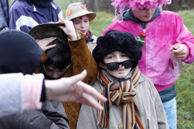 Uitzi es uno de los primeros pueblos navarros en celebrar los Carnavales. Una semana después de la festividad de los Reyes Magos, los uitzarras se disfrazan y salen a las calles