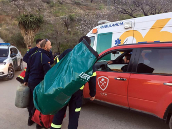 Segundo día de trabajos para hallar al niño que cayó a un pozo en Málaga