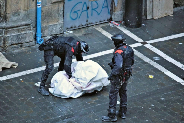 Okupan de nuevo Rozalejo tras la manifestación en apoyo al gaztetxe