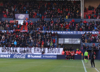 Imágenes del partido Osasuna-Mallorca disputado en El Sadar.