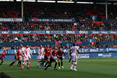 Imágenes del partido Osasuna-Mallorca disputado en El Sadar.