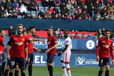 Imágenes del partido Osasuna-Mallorca disputado en El Sadar.