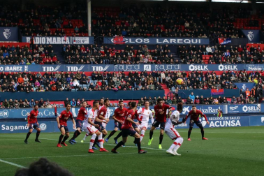 Imágenes del partido Osasuna-Mallorca disputado en El Sadar.
