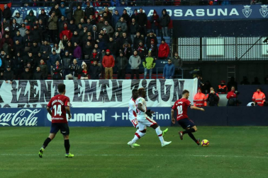Imágenes del partido Osasuna-Mallorca disputado en El Sadar.