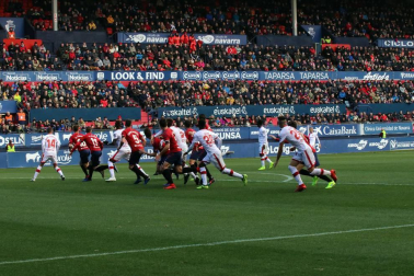 Imágenes del partido Osasuna-Mallorca disputado en El Sadar.