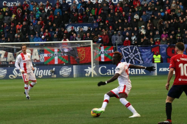 Imágenes del partido Osasuna-Mallorca disputado en El Sadar.