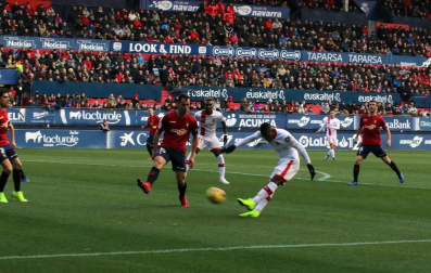 Imágenes del partido Osasuna-Mallorca disputado en El Sadar.