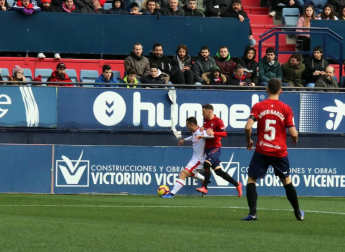 Imágenes del partido Osasuna-Mallorca disputado en El Sadar.