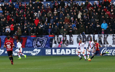 Imágenes del partido Osasuna-Mallorca disputado en El Sadar.